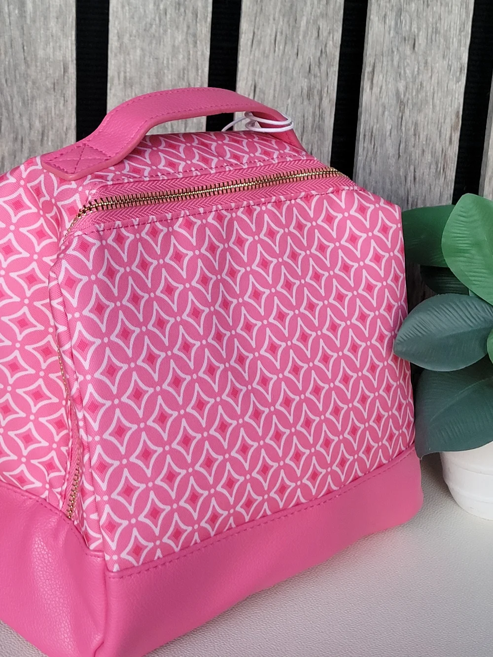 Draper James Pink Patterned Geometric Insulated Nylon & Leatherette Lunch Tote - Picture 3 of 6